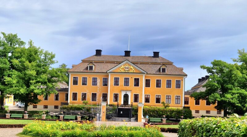 Lövstabruk och herrgård i Uppland – Besök på slott och trädgård