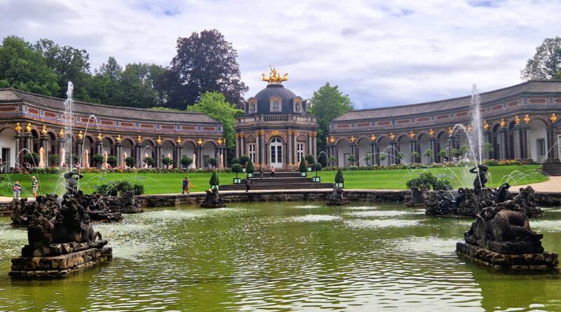 Hofgarten Eremitage – Sevärd slottspark i Bayreuth, Tyskland